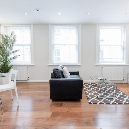 Roomspace Serviced Apartments - Sterling House Londra Exterior foto