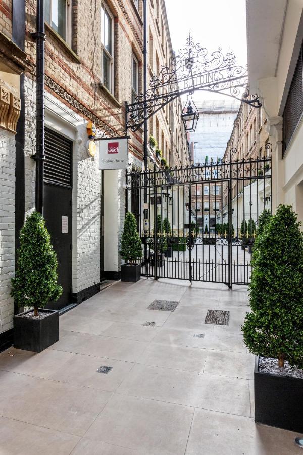Roomspace Serviced Apartments - Sterling House Londra Exterior foto